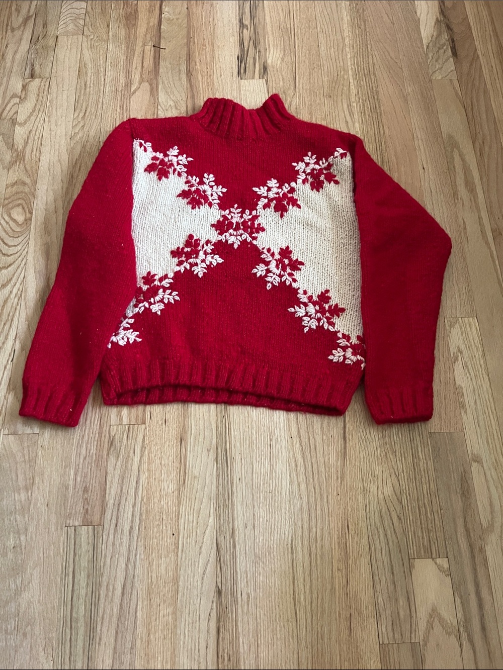 Vintage Express Red Floral Knit Women's Sweater